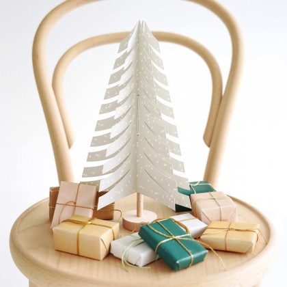 DIY decoration - Tree (oak)