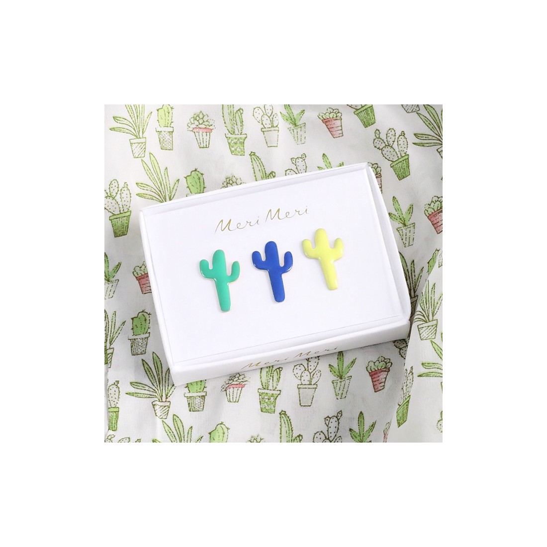 Enamel pins - cactus