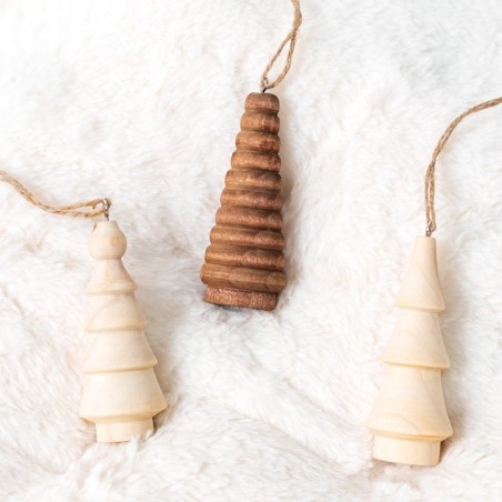 Set de déco à suspendre - Sapins en bois