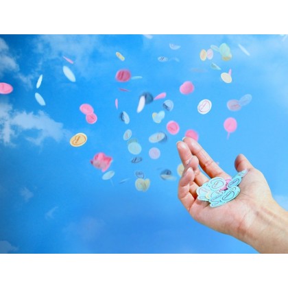 Sweethearts party scatter