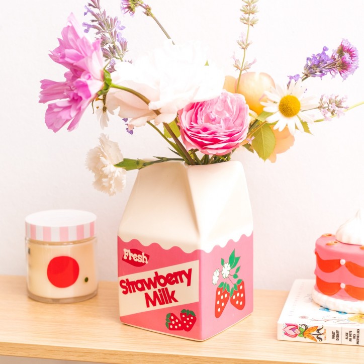 Vase - Strawberry milk