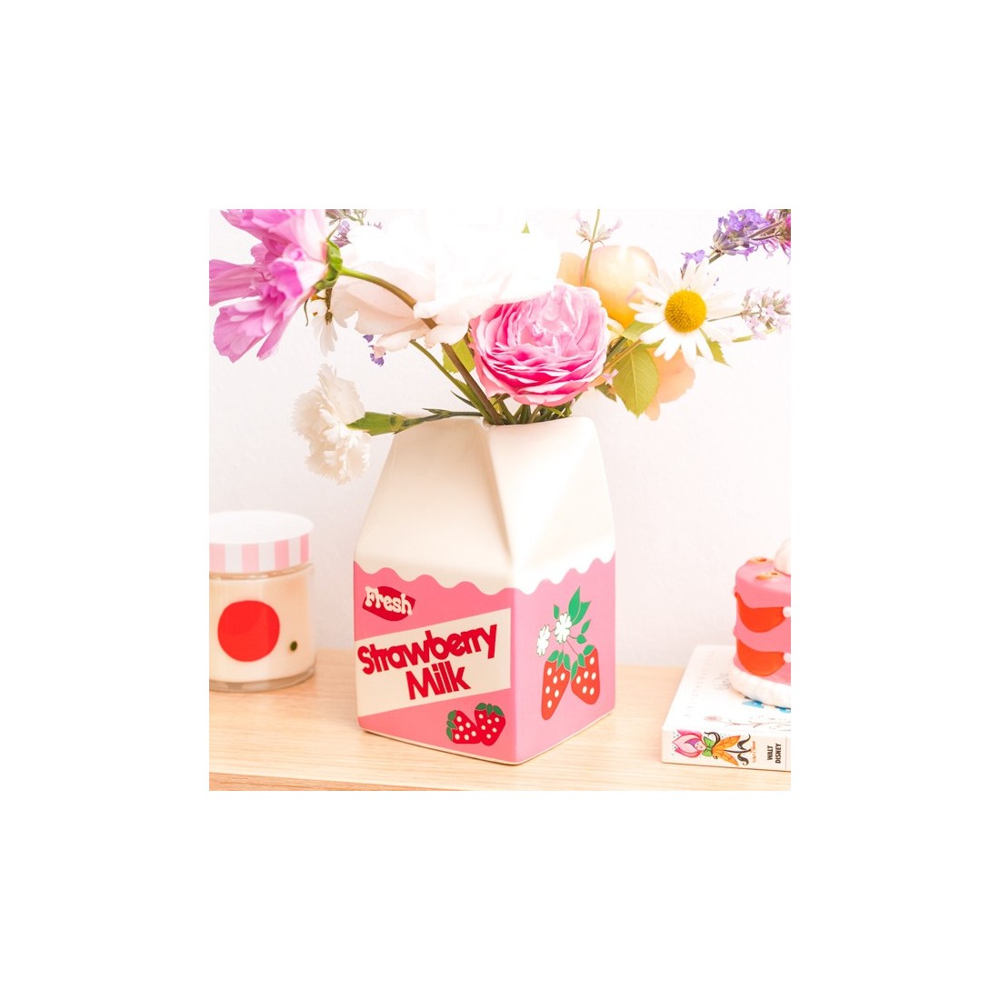 Vase - Strawberry milk