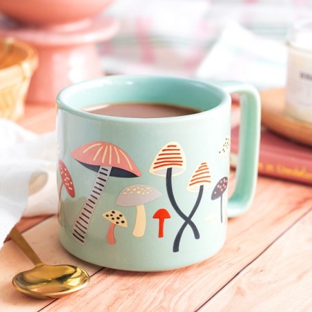 Mug - Far and away