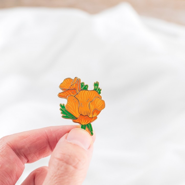 Enamel pin - Golden poppy