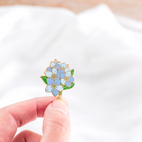 Enamel pin - Myosotis