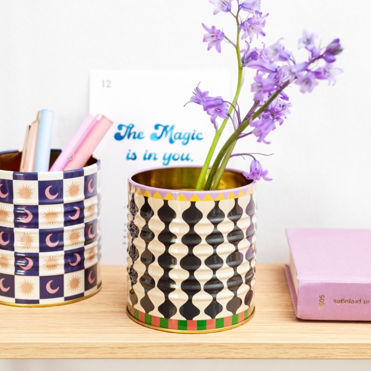 Pot en métal - Adopo (black & white wavy)