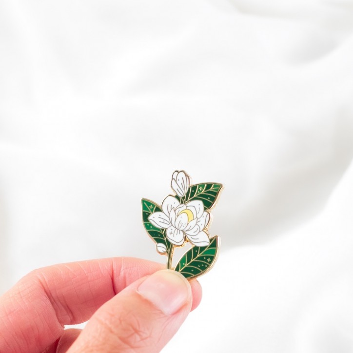 Enamel pin - Magnolia
