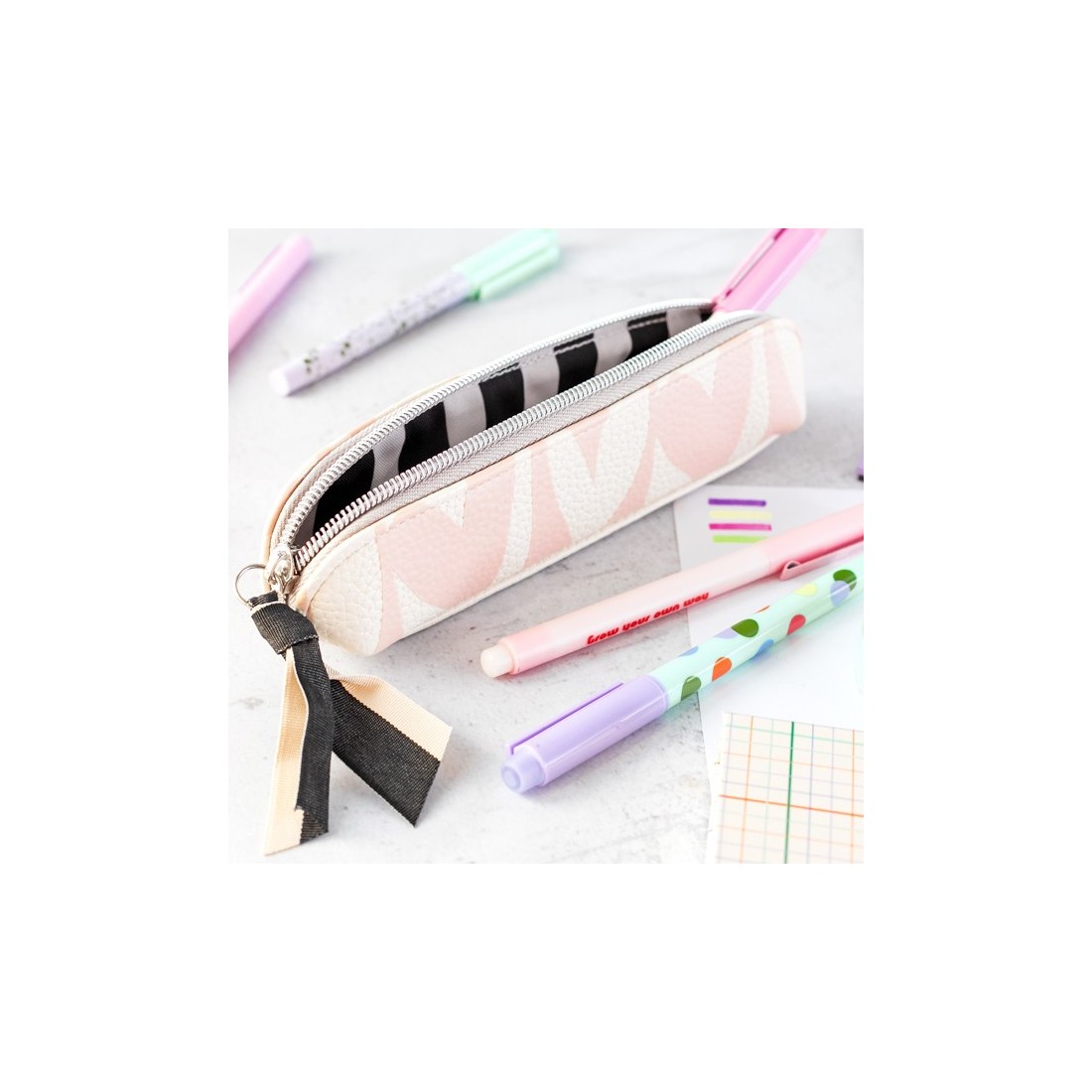 Trousse - Pink checkmate hearts