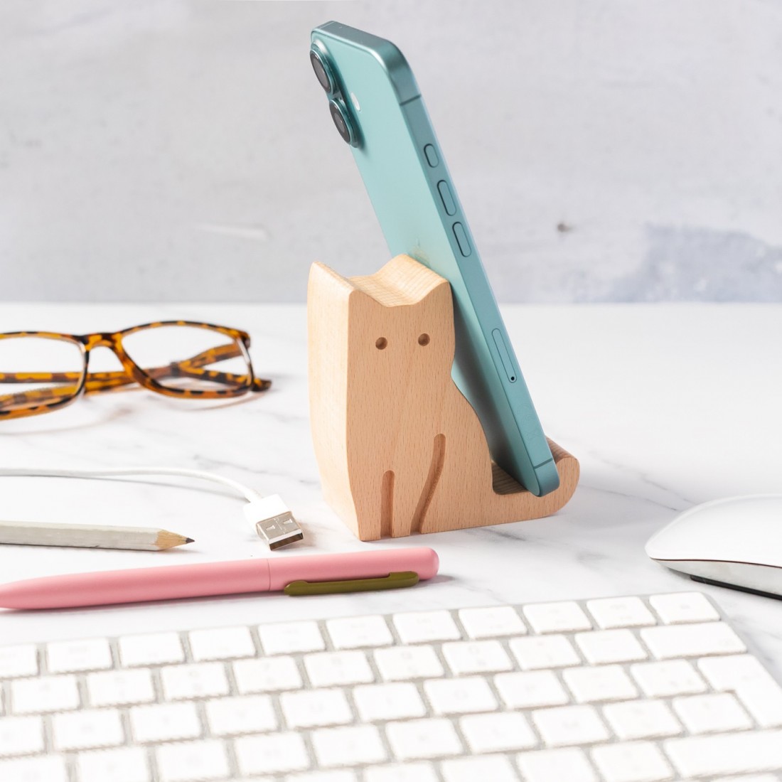 Support en bois pour téléphone - Chat