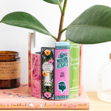 Grand pot livres - Stack of classics