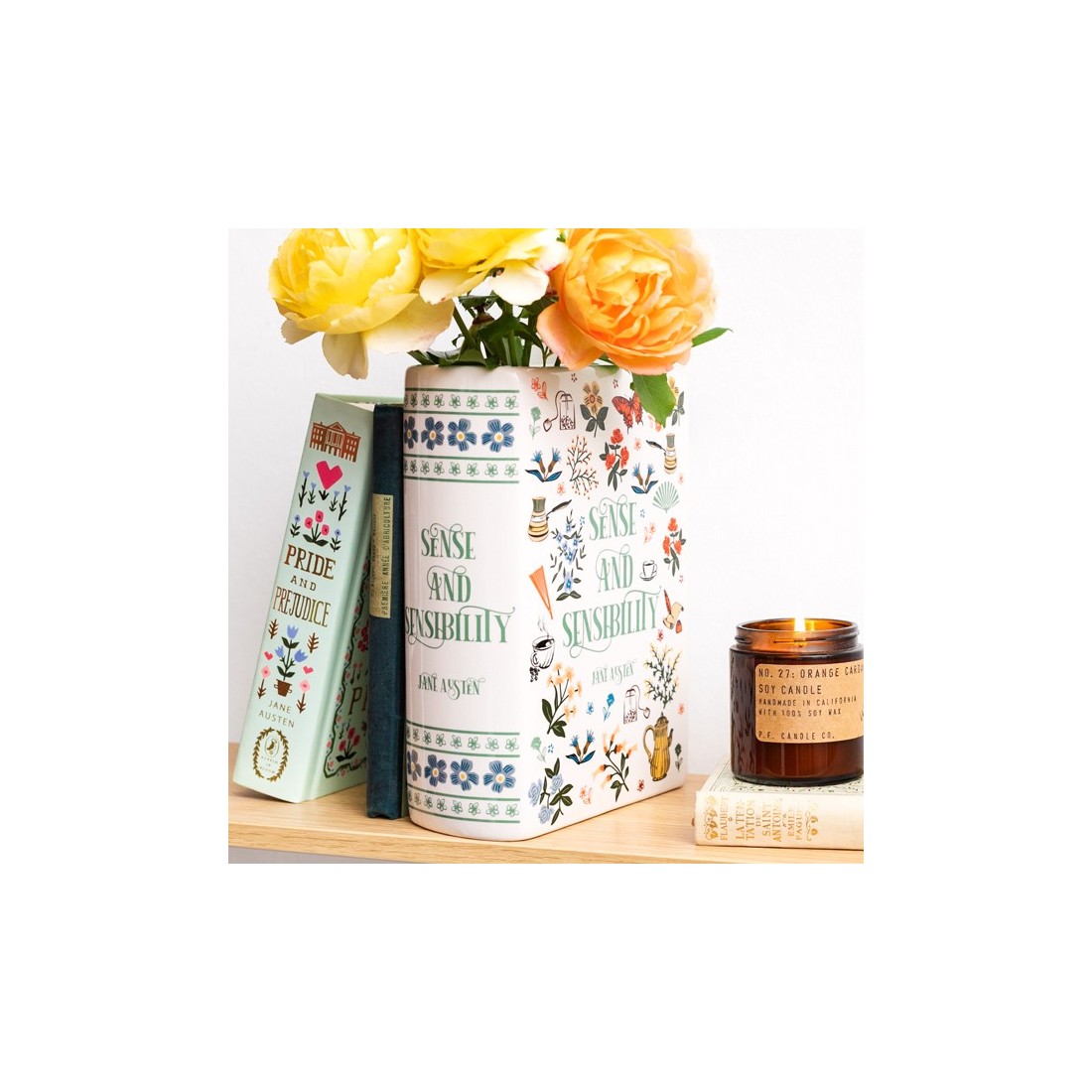 Book vase - Sense and sensibility