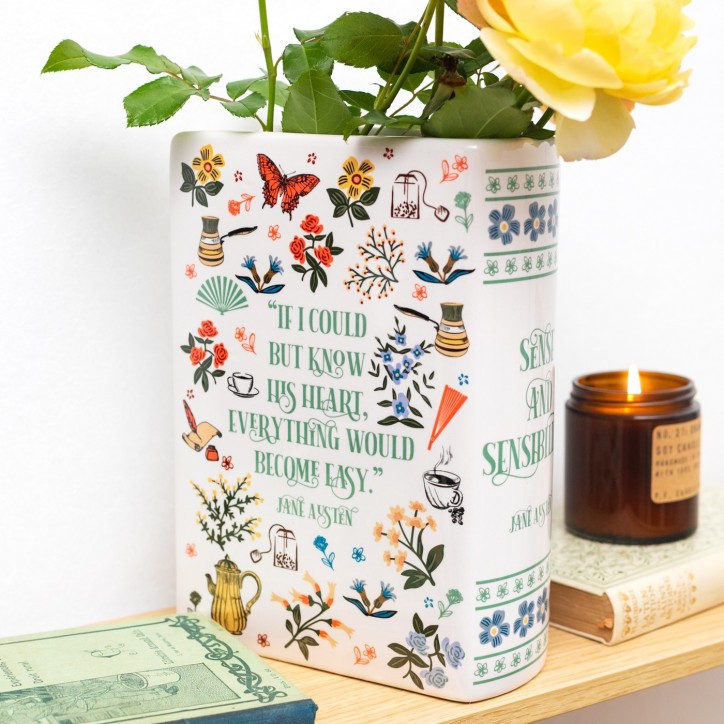 Book vase - Sense and sensibility