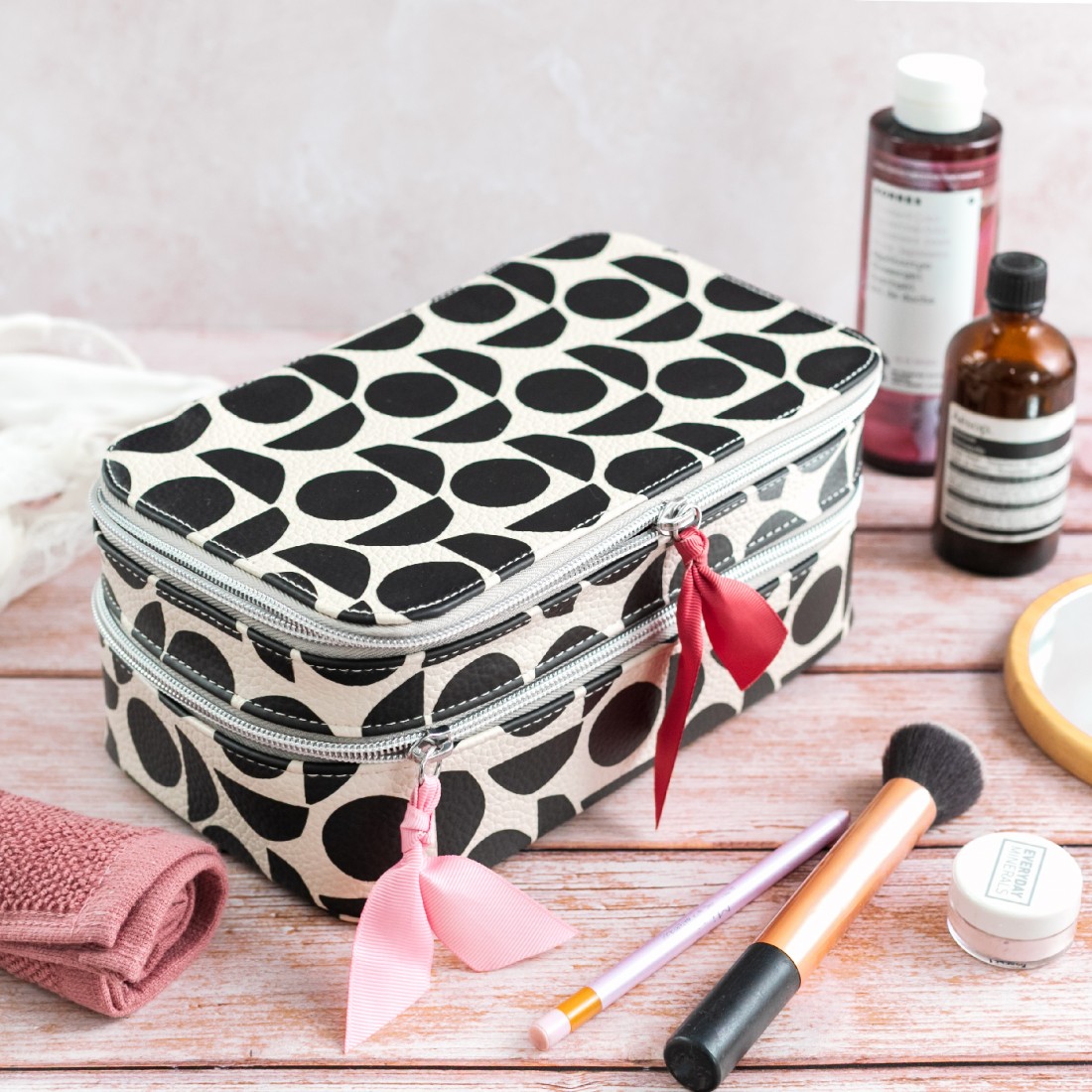 Grande trousse de toilette - Abstract geometric - Caroline Gardner