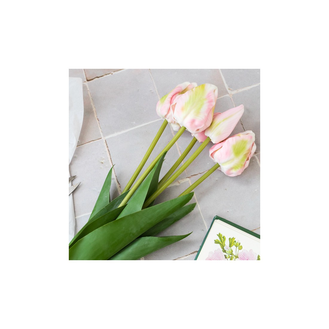 Bouquet de 5 tulipes réalistes - Longues tiges - Rose pâle
