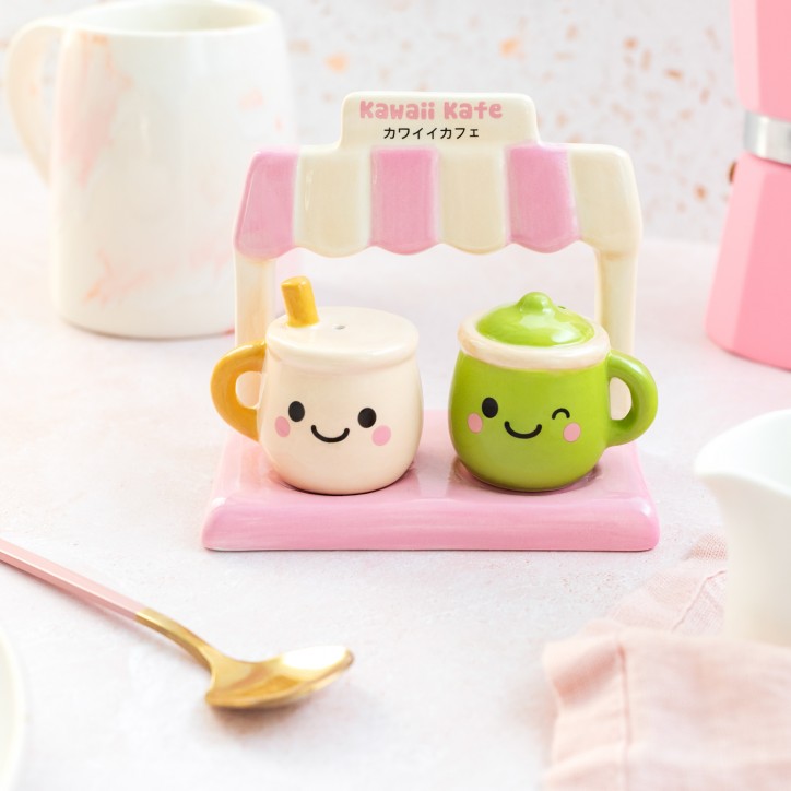 Salière et poivrière - Kawaii latte - Cute japan café - Something different