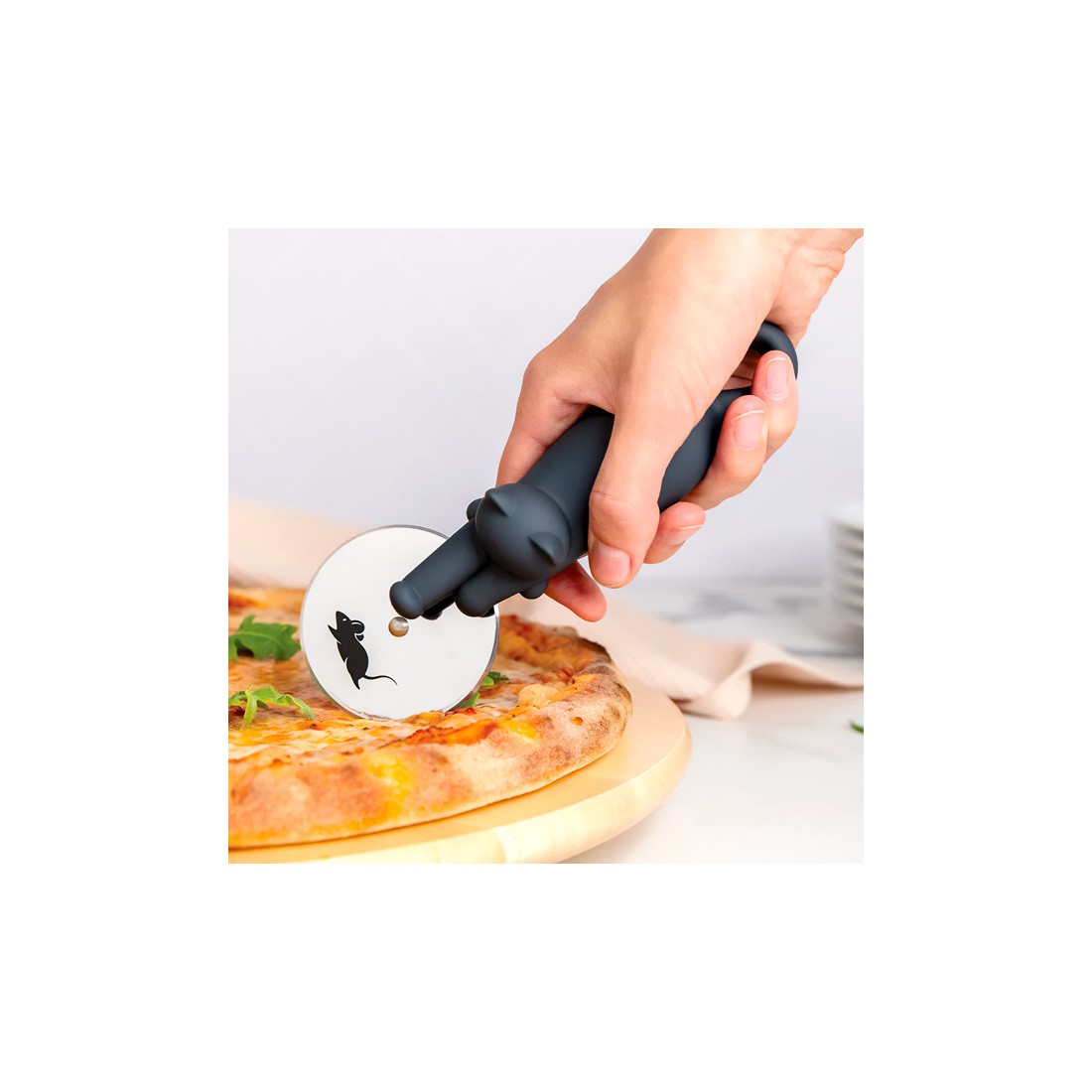 Roulette coupe-pizza chat - Kitty cut