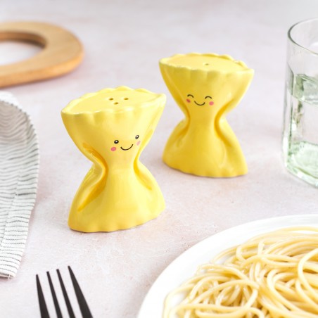 Salière et poivrière pasta - Farfalles