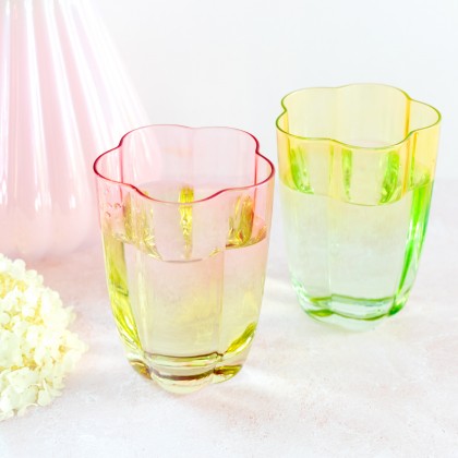 Glass - Pastel hue flower