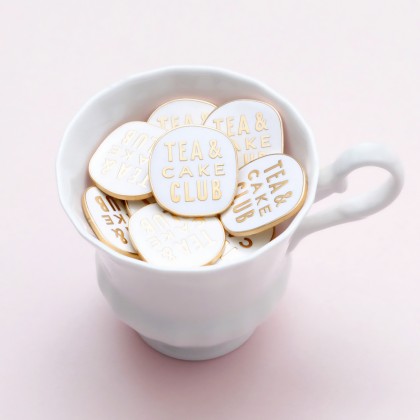 Enamel pin - Tea & cake club